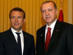 Macron: Görüşmede tutuklu gazeteciler konusunu ele alacağım
