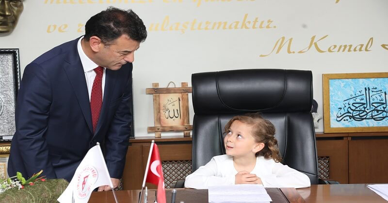 Başkan Ecrin Demir: “Eğitim – öğretimi her zaman ön planda tutacağım”