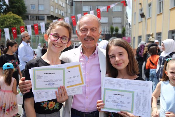 BAYRAMPAŞA’DA KARNE VE ÇEVRE ÖDÜLLERİ HEYECANI