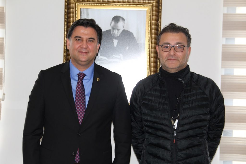 Yönetmen Eğilmez, Karaca’yı ziyaret etti