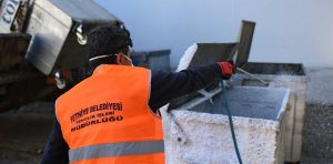 Fethiye Belediyesi şehrin tamamında dezenfekte çalışmalarına devam ediyor
