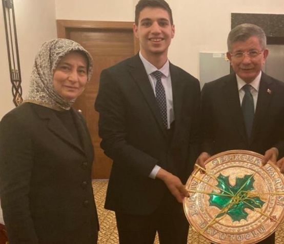 Gençlerin Umudu Davutoğlu, Davutoğlu’nun Umudu Gençler!