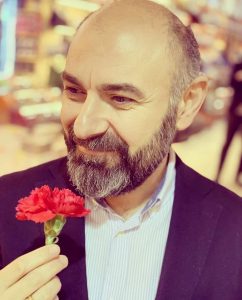 ALTUN; “Emeği ile geçinen Onurlu Vatandaşlarımızın, Tüm Emekçilerin Günü Kutlu Olsun!