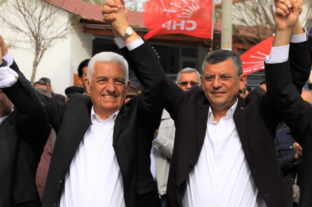 Osman GÜRÜN;  Özgür Özel halkın özgür sesi olmaya, cesurca gerçekleri söylemeye devam edecektir!