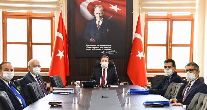 Vali Tavlı, İlin Genel Durumu Hakkında Vali Yardımcılarından Bilgi Aldı