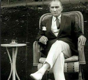 Unutma, Doğu Akdeniz ve Ege için ölmen gerekiyorsa öl; ölmeden önce öldür!