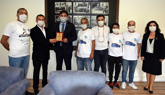 Karaca’dan Uno Club’a teşekkür plaketi
