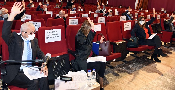 Fethiye şehir merkezi sıcak asfalta kavuşuyor