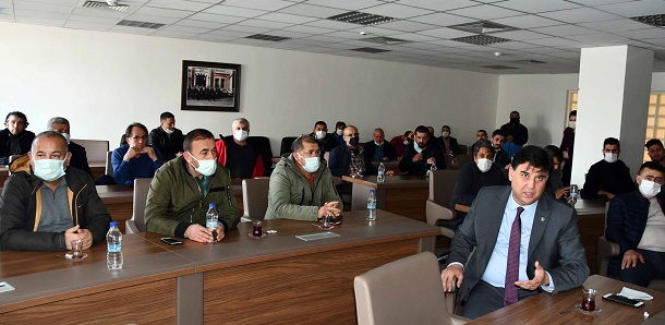 Karaca, Hisarönü esnaflarıyla bir araya geldi