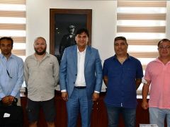 Paraşüt Pilotlarından Başkan Karaca’ya Ziyaret