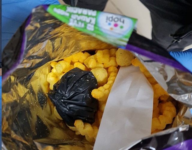 Kapalı Cips Paketinde Zulalanmış “Kokain” Yakalandı!