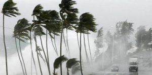 Meteoroloji Uyardı ! 7 ili fırtına 3 ili dolu 10 ili sağanak vuracak !