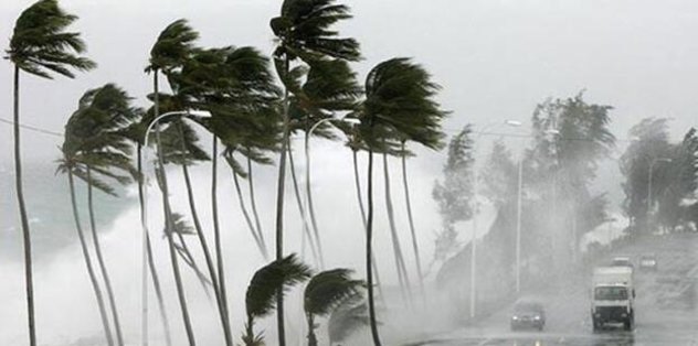 Meteoroloji Uyardı ! 7 ili fırtına 3 ili dolu 10 ili sağanak vuracak !