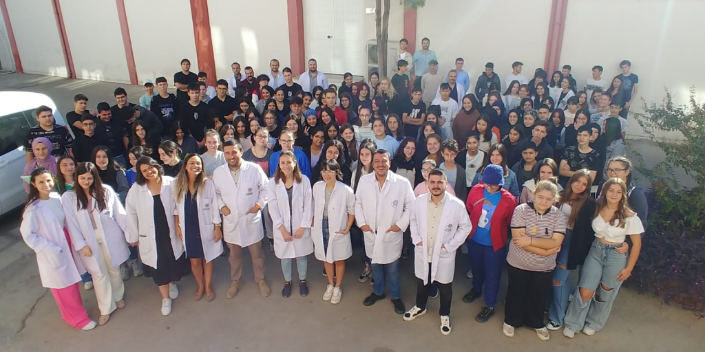 Aydın Büyükşehir Belediyesi’nin Gençlik Kültür Merkezi’nde güz yarıyılı başladı !