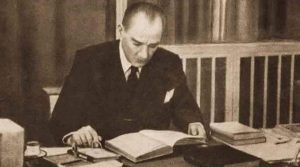 Atatürk’ün Türk gençlerine okuması için tavsiye ettiği 5 kitap