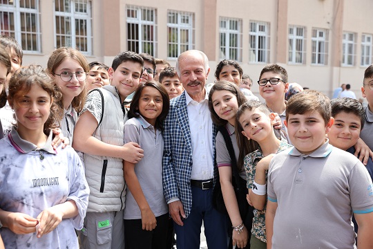 Bayrampaşa’da karne heyecanı