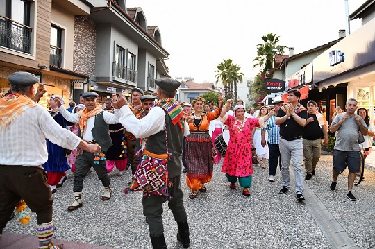 Batı Torosların En Büyük Yayla Göçü başladı
