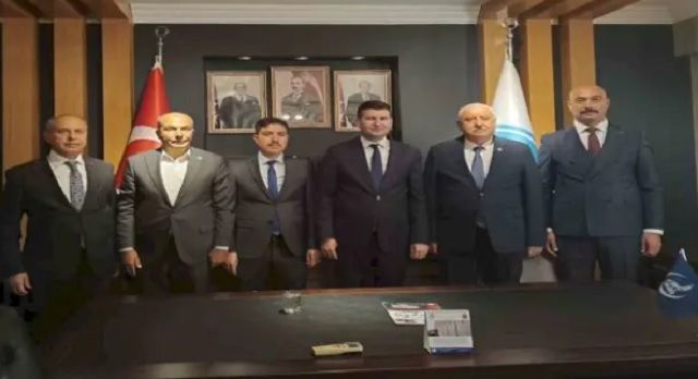 GAZİANTEP ÜLKÜ OCAKLARI’NDA BAYRAK DEĞİŞİMİ