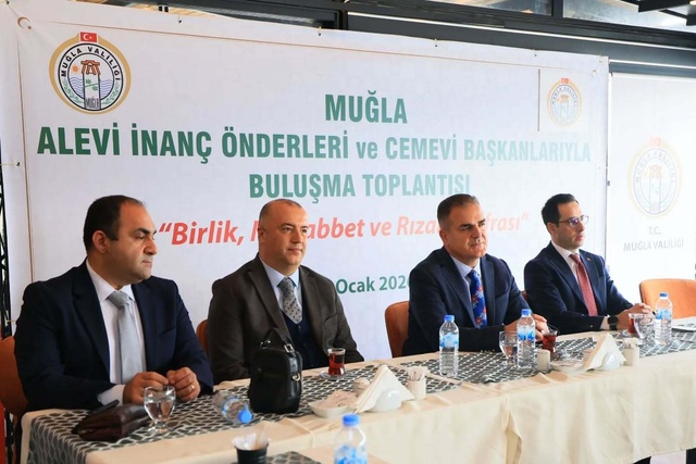 Muğla VALİSİ, ALEVİ İNANÇ ÖNDERLERİ ve CEMEVİ BAŞKANLARIYLA BULUŞTU