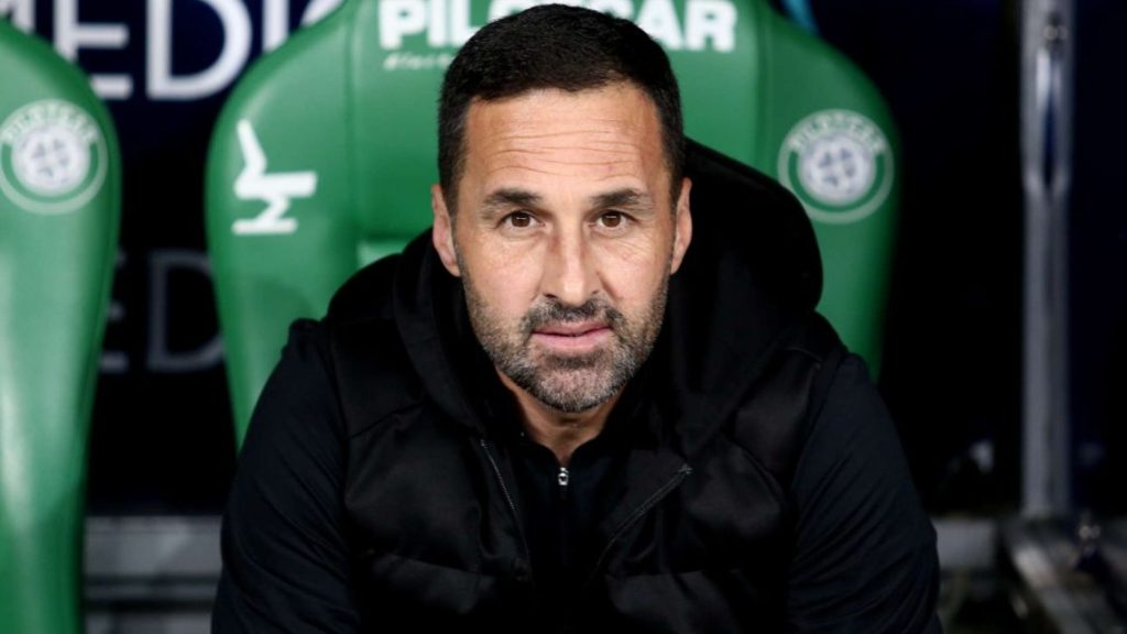 Muğlaspor Teknik Direktörü Yalçın Koşukavak’tan Özür