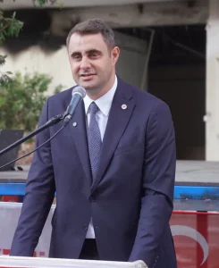 Seferihisar’da YENİ Parti İlçe Binası Törenle Açıldı