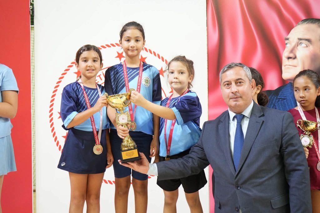 Masa Tenisi Minikler İl Birinciliği Müsabakaları Tamamlandı