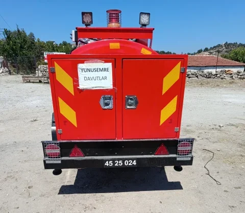 Davutlar’da yangın tankerine örnek koruma: Muhtardan duyarlı çalışma